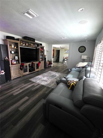 5539 DELAWARE AVENUE, New Port Richey, FL 34652