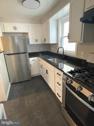 208 CENTER ST, Dundalk, MD 21222