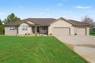14541 Field Crest Court, Middlebury, IN 46540