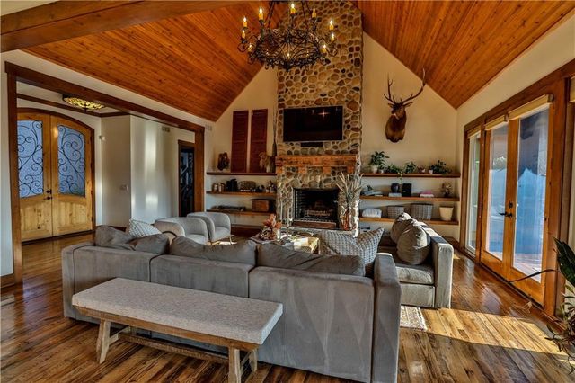 11580 S Carbondale Street, Olathe, KS 66061