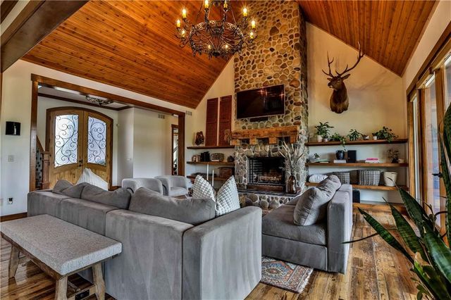 11580 S Carbondale Street, Olathe, KS 66061