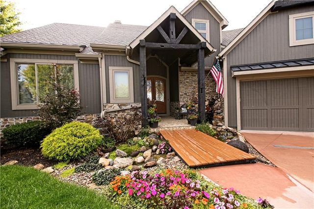 11580 S Carbondale Street, Olathe, KS 66061