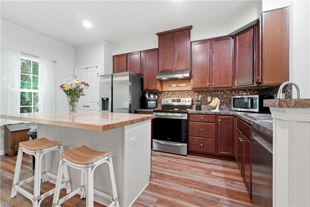 315 W Constance Rd Unit 247, Suffolk, VA 23434