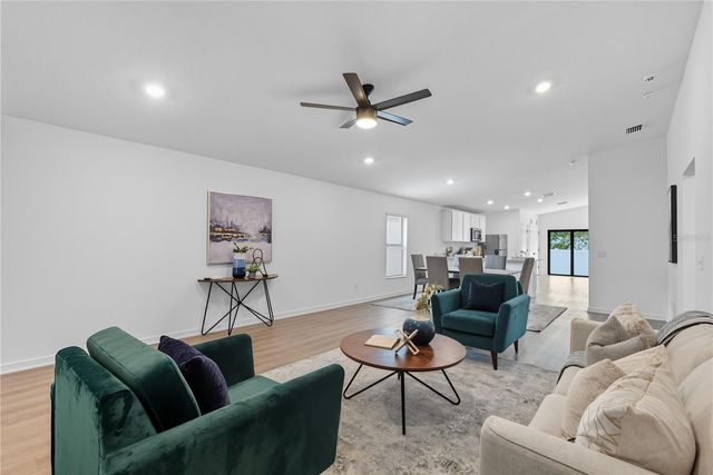 1333 BARNACLE BAY PLACE, Tampa, FL 33619