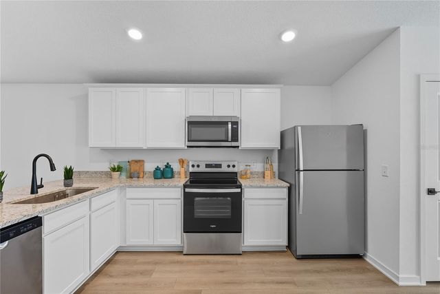 1333 BARNACLE BAY PLACE, Tampa, FL 33619