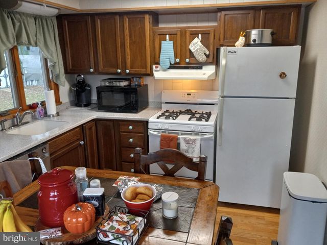 15 18TH ST, Burlington, NJ 08016