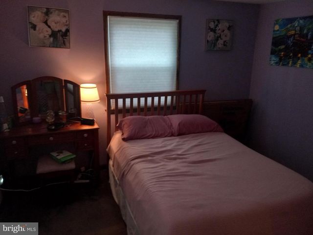 15 18TH ST, Burlington, NJ 08016