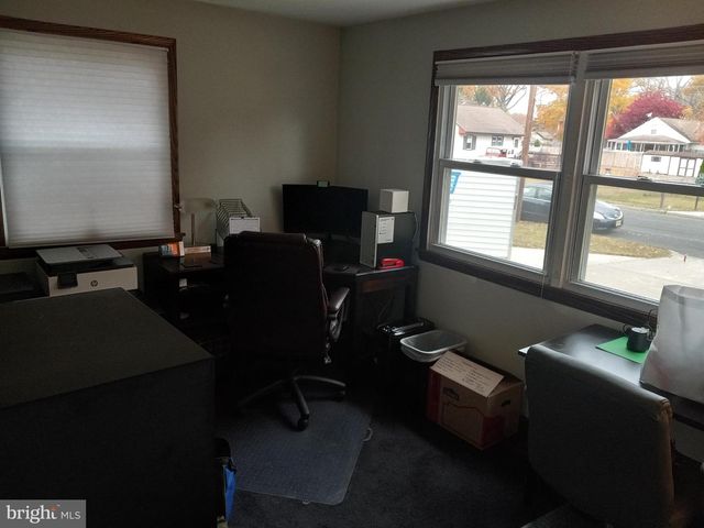 15 18TH ST, Burlington, NJ 08016