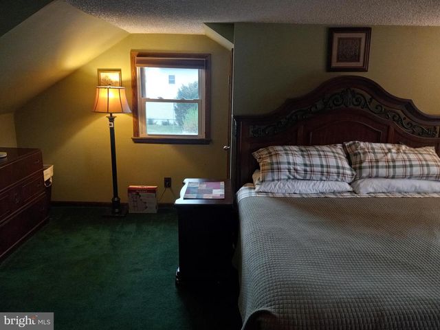 15 18TH ST, Burlington, NJ 08016