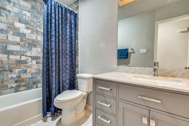 106 Creekside Lane, Coppell, TX 75019