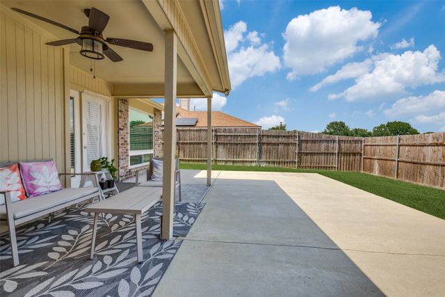 106 Creekside Lane, Coppell, TX 75019