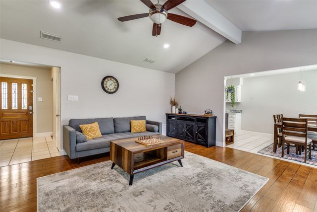 106 Creekside Lane, Coppell, TX 75019