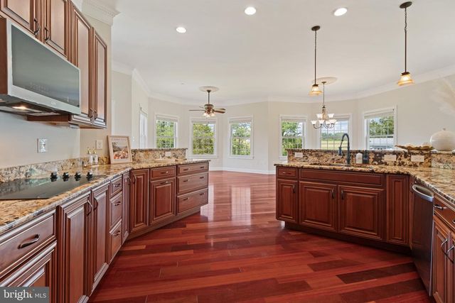 7147 LINGANORE RD, Frederick, MD 21701