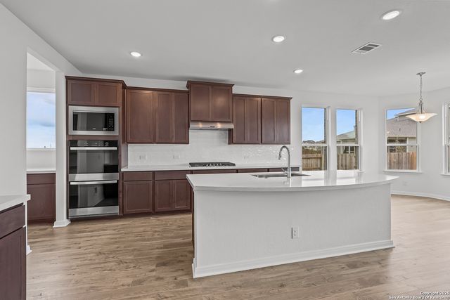 4544 Yoakum Valley, Schertz, TX 78108