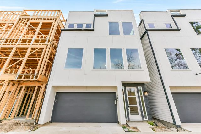 806 Fisher Street E, Houston, TX 77018