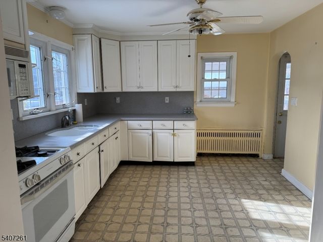 500 2Nd St, Dunellen Boro, NJ 08812