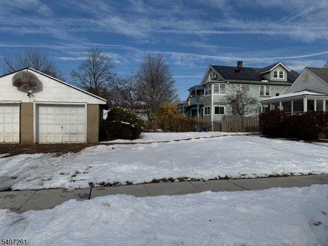 500 2Nd St, Dunellen Boro, NJ 08812