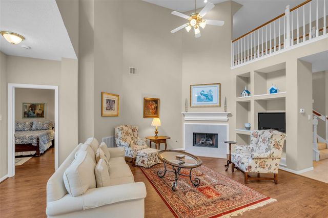 65 W Sienna Place, The Woodlands, TX 77382