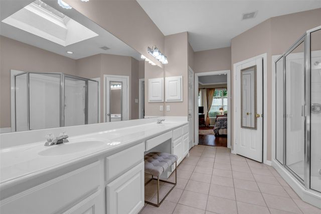 65 W Sienna Place, The Woodlands, TX 77382