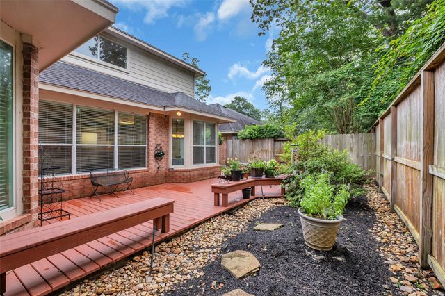 65 W Sienna Place, The Woodlands, TX 77382