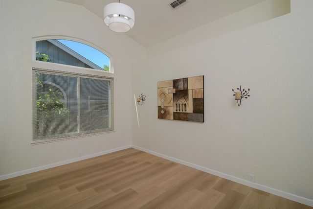 5722 Laguna Quail Way, Elk Grove, CA 95758