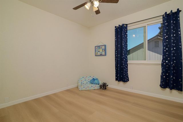 5722 Laguna Quail Way, Elk Grove, CA 95758