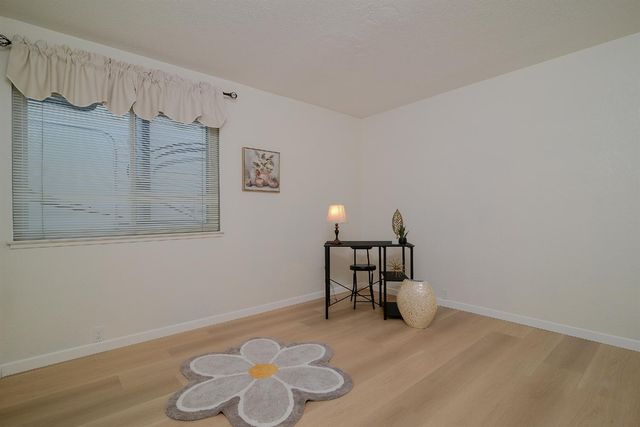 5722 Laguna Quail Way, Elk Grove, CA 95758