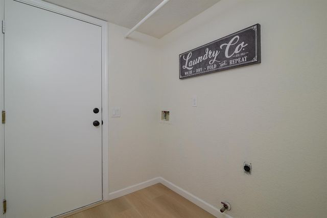 5722 Laguna Quail Way, Elk Grove, CA 95758