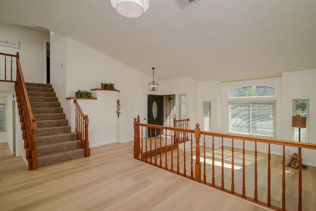 5722 Laguna Quail Way, Elk Grove, CA 95758