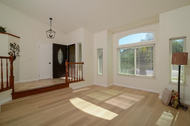 5722 Laguna Quail Way, Elk Grove, CA 95758