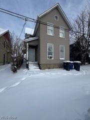 9818 Gambier Avenue, Cleveland, OH 44102