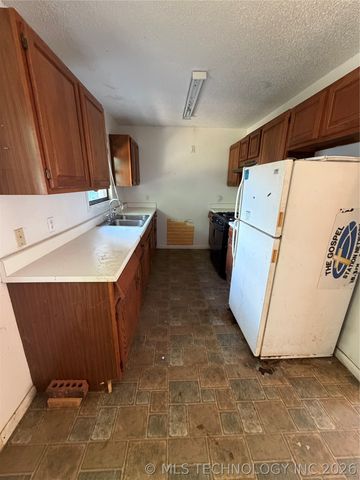 1701 Tower Drive, Ardmore, OK 73401