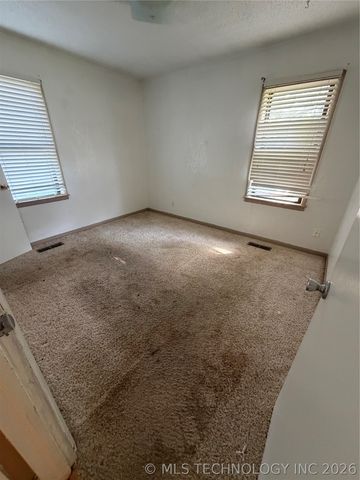 1701 Tower Drive, Ardmore, OK 73401