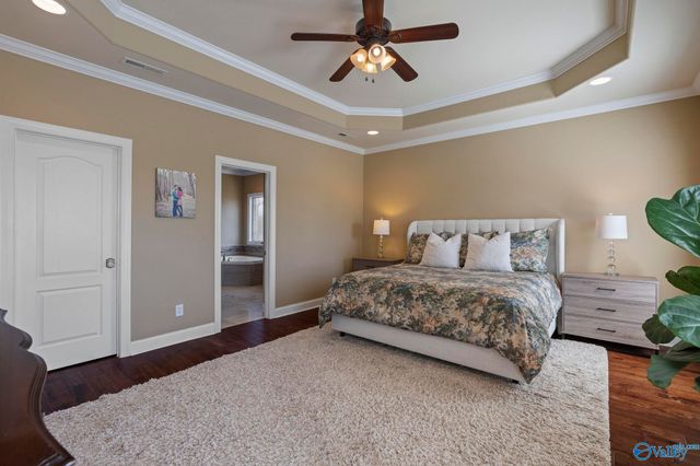 6806 Breyerton Way, Owens Cross Roads, AL 35763