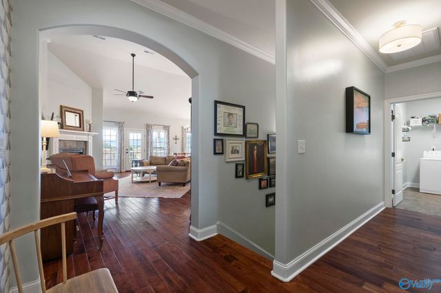 6806 Breyerton Way, Owens Cross Roads, AL 35763