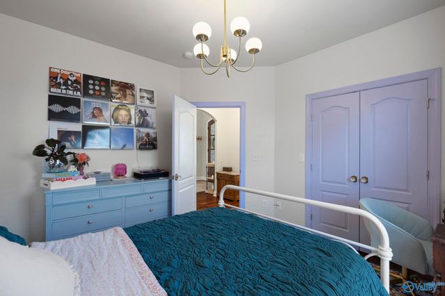 6806 Breyerton Way, Owens Cross Roads, AL 35763