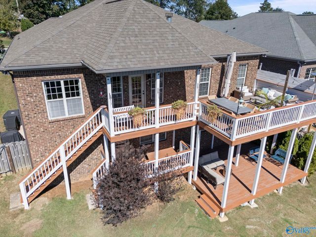 6806 Breyerton Way, Owens Cross Roads, AL 35763
