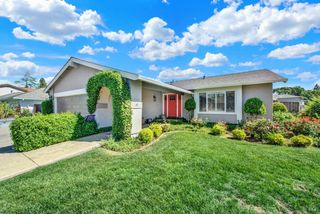 3225 W Pelham Ct, Fairfield, CA 94534