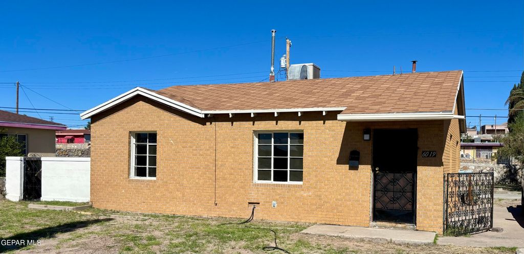 6019 Trowbridge Drive, El Paso, TX 79905