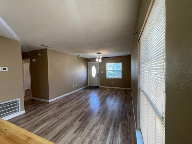 607 W Sunset Boulevard A, Fort Walton Beach, FL 32547