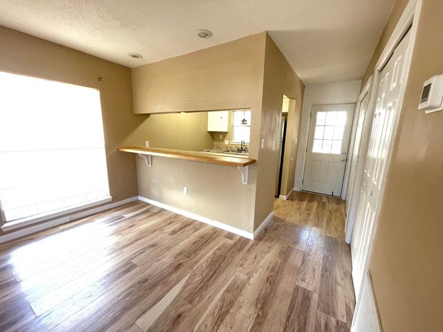 607 W Sunset Boulevard A, Fort Walton Beach, FL 32547