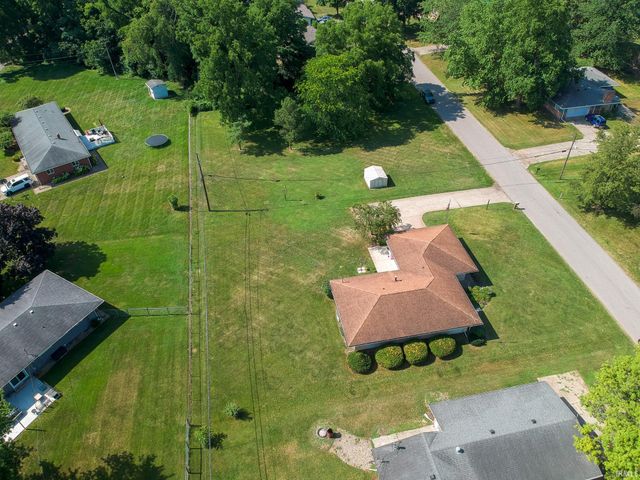 60234 Robin Hood Lane, Elkhart, IN 46517