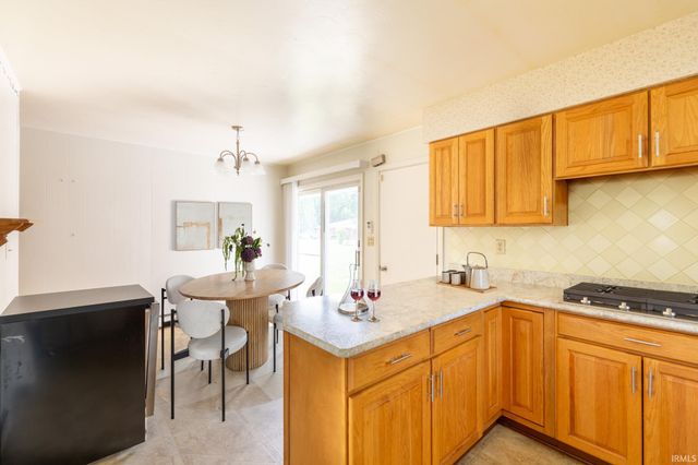 60234 Robin Hood Lane, Elkhart, IN 46517