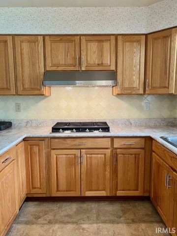 60234 Robin Hood Lane, Elkhart, IN 46517