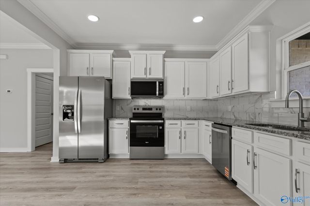 17194 Red Hill Road, Athens, AL 35611