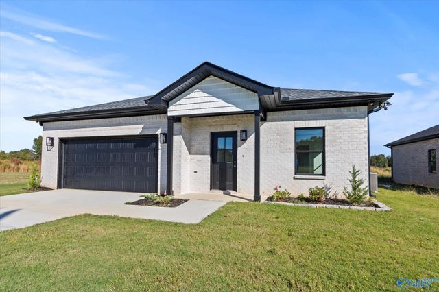 17194 Red Hill Road, Athens, AL 35611