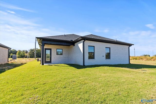 17194 Red Hill Road, Athens, AL 35611