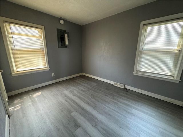 445 N Quincy Avenue, Kansas City, MO 64123
