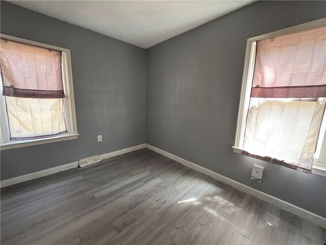 445 N Quincy Avenue, Kansas City, MO 64123