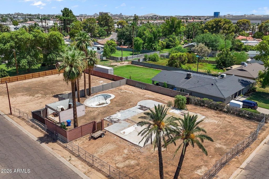 1875 N 38TH Place A, Phoenix, AZ 85008 — photo 3
